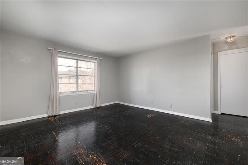 Atlanta, Georgia 30305, United States, 2 Bedrooms Bedrooms, ,2 BathroomsBathrooms,Residential,Active,4003