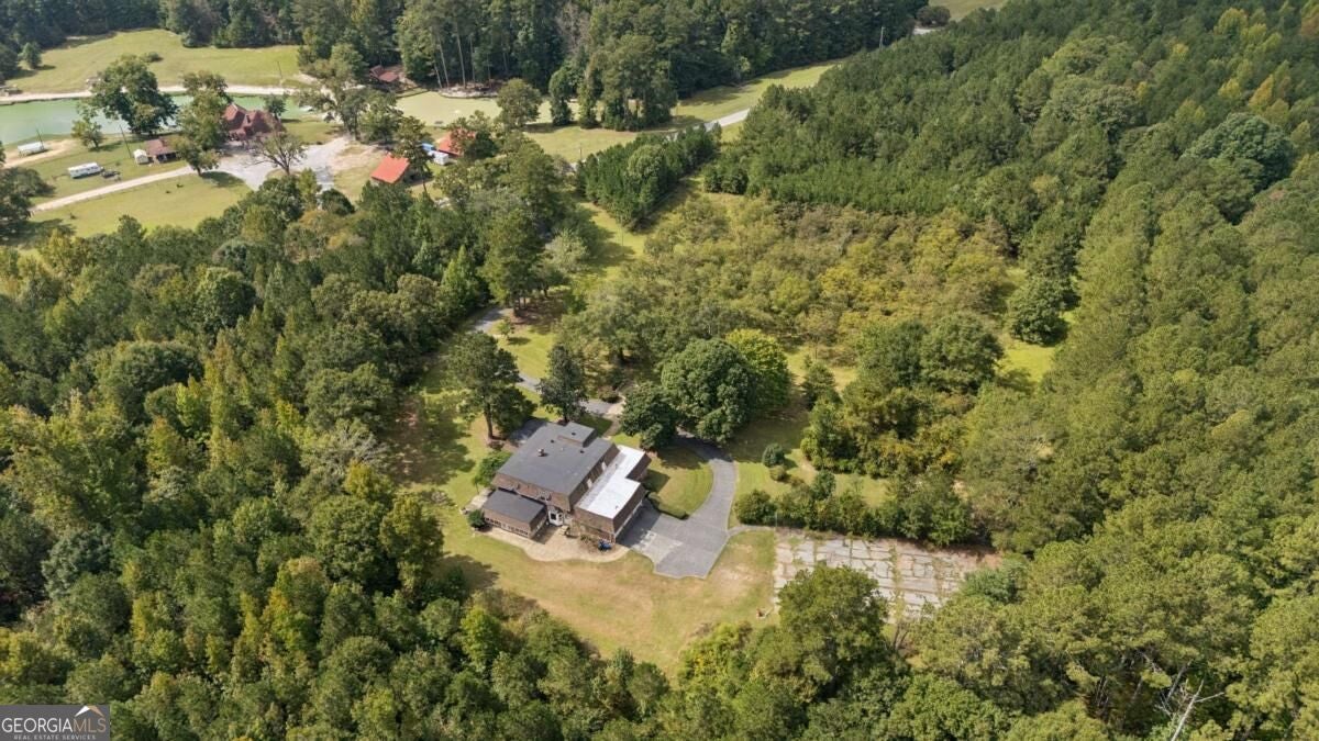 1048 W Macedonia Church RD