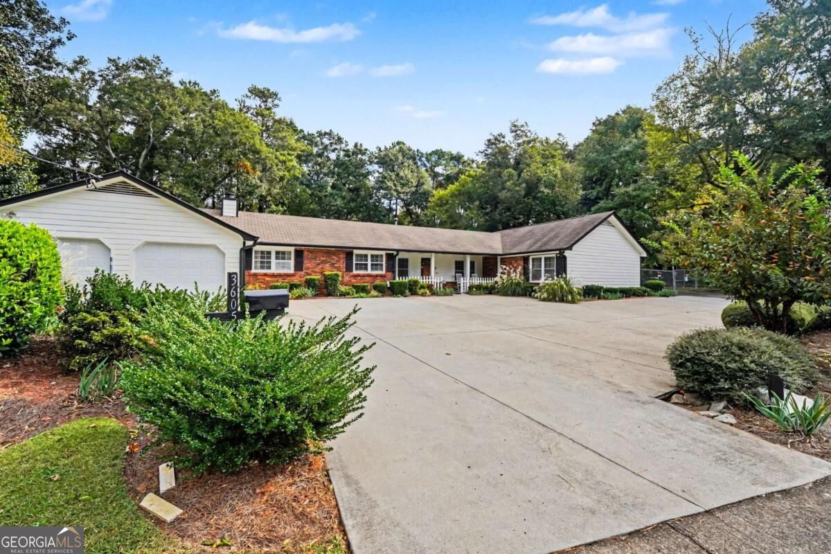 3605 Shallowford RD