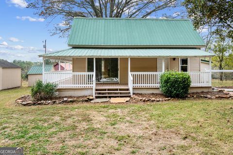 Photo of 2073 Big Ridge Road, Talking Rock, GA 30175 (MLS # 10630990) Photo of 2073 Big Ridge Road, Talking Rock, GA 30175 (MLS # 10630990)