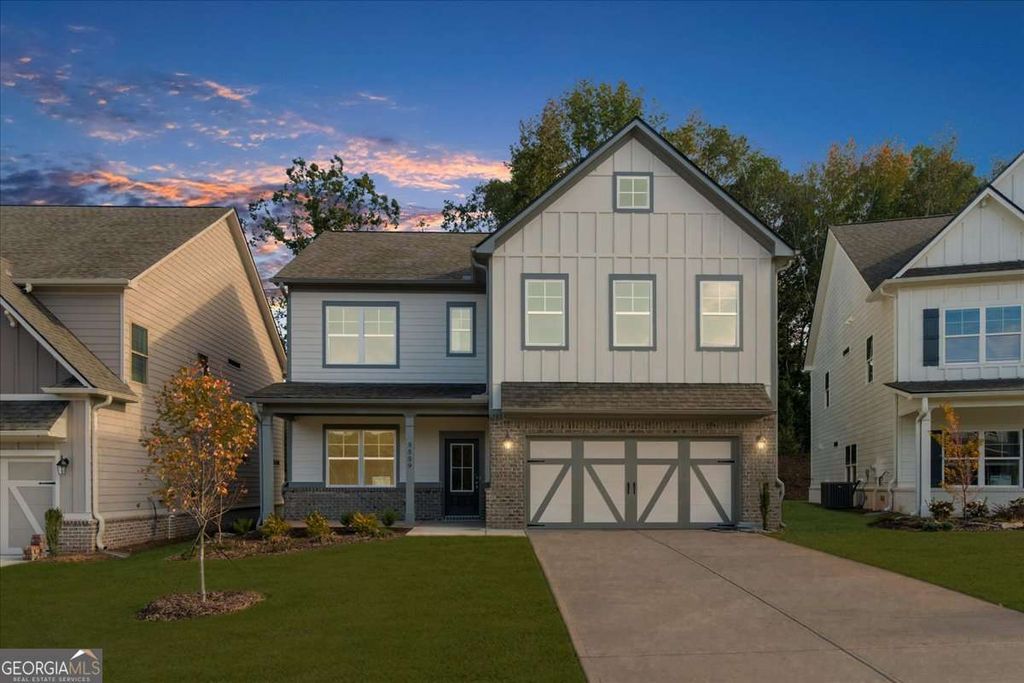 Photo of 5559 Overview Drive, Flowery Branch, GA 30542 (MLS # 10654133)