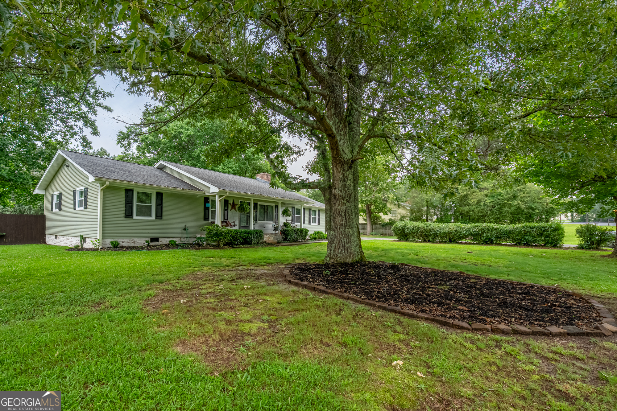 3678 Wax RD SE