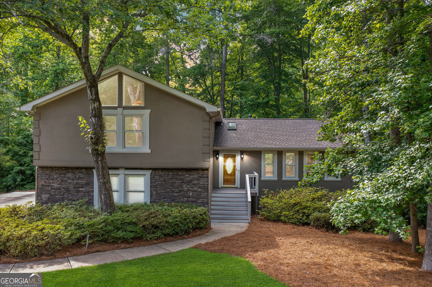 CHIMNEY SPRINGS - Residential