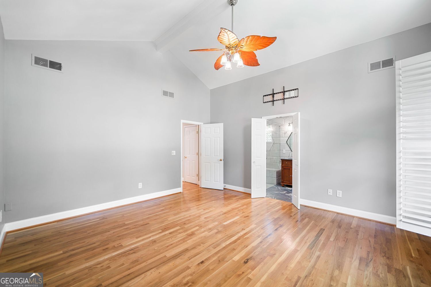 CHIMNEY SPRINGS - Residential