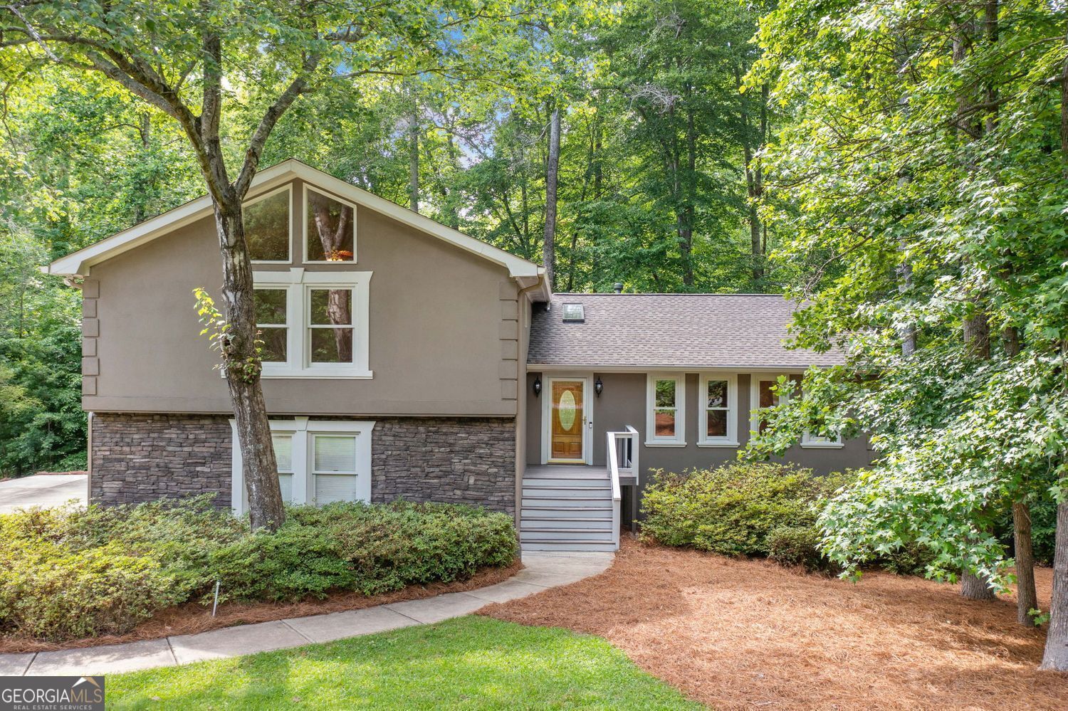 CHIMNEY SPRINGS - Residential