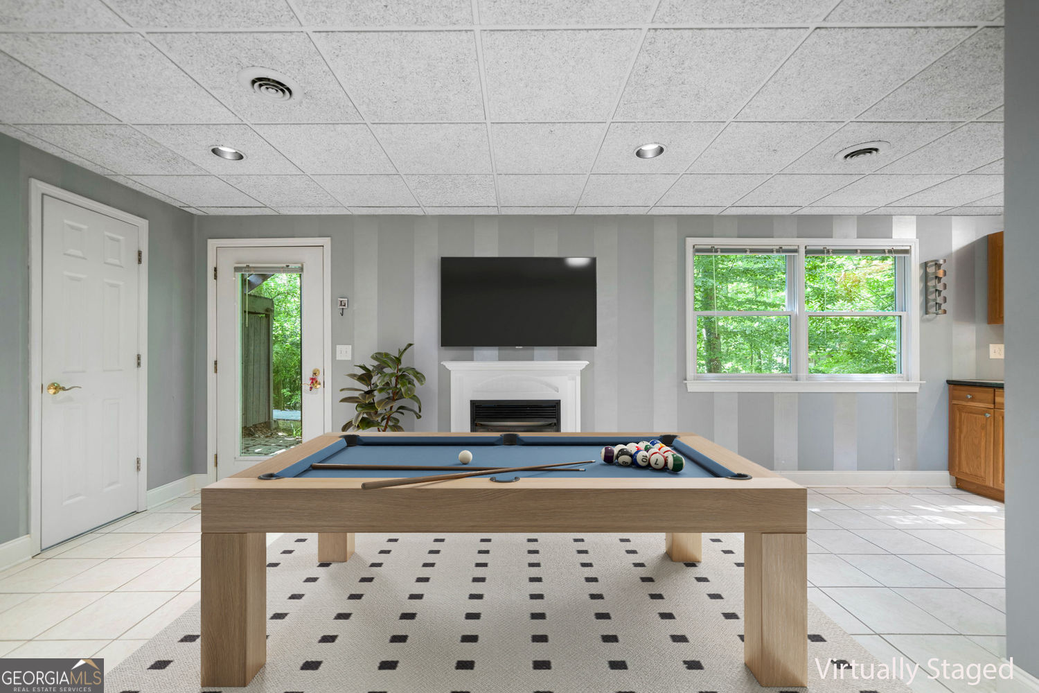 CHIMNEY SPRINGS - Residential