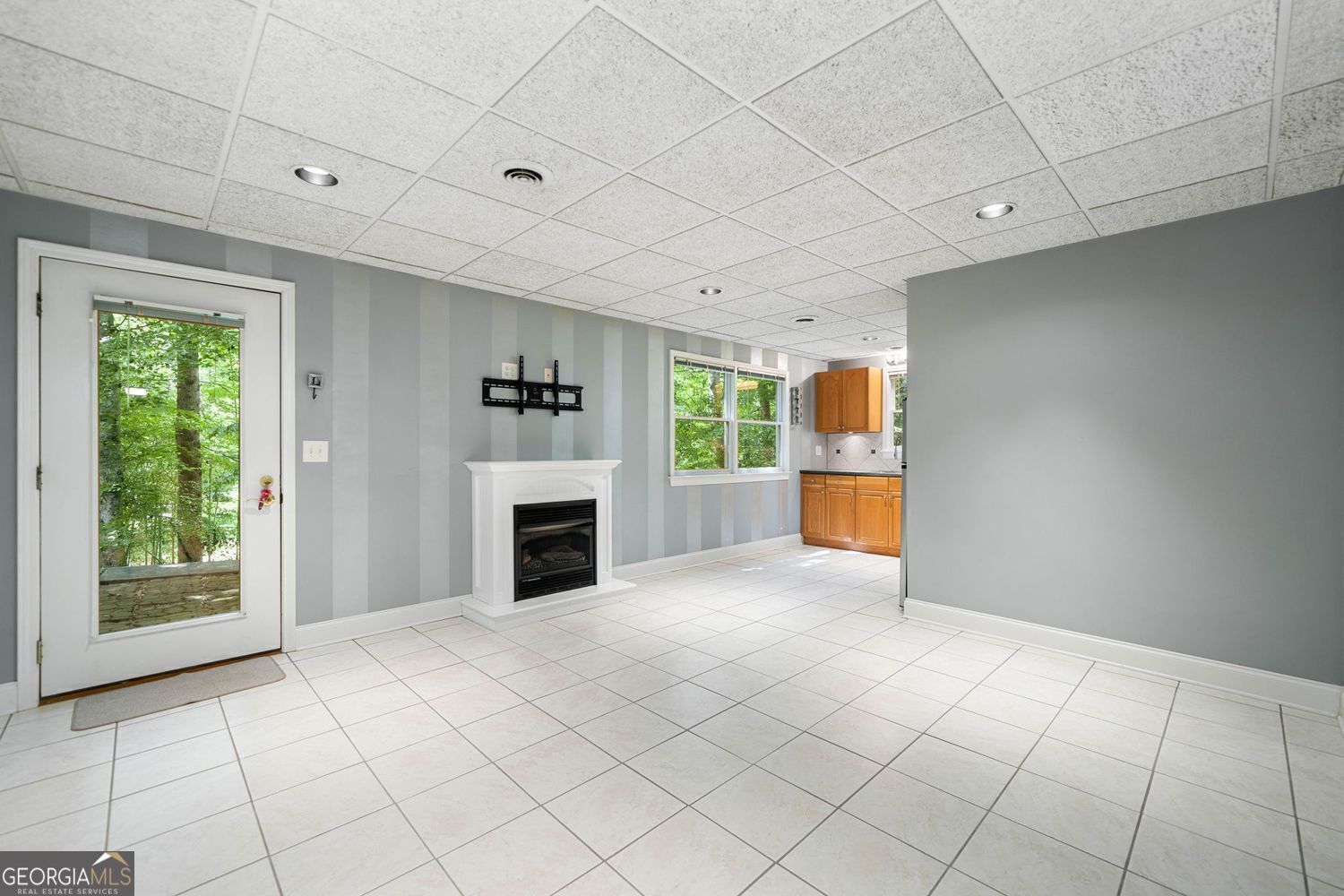 CHIMNEY SPRINGS - Residential