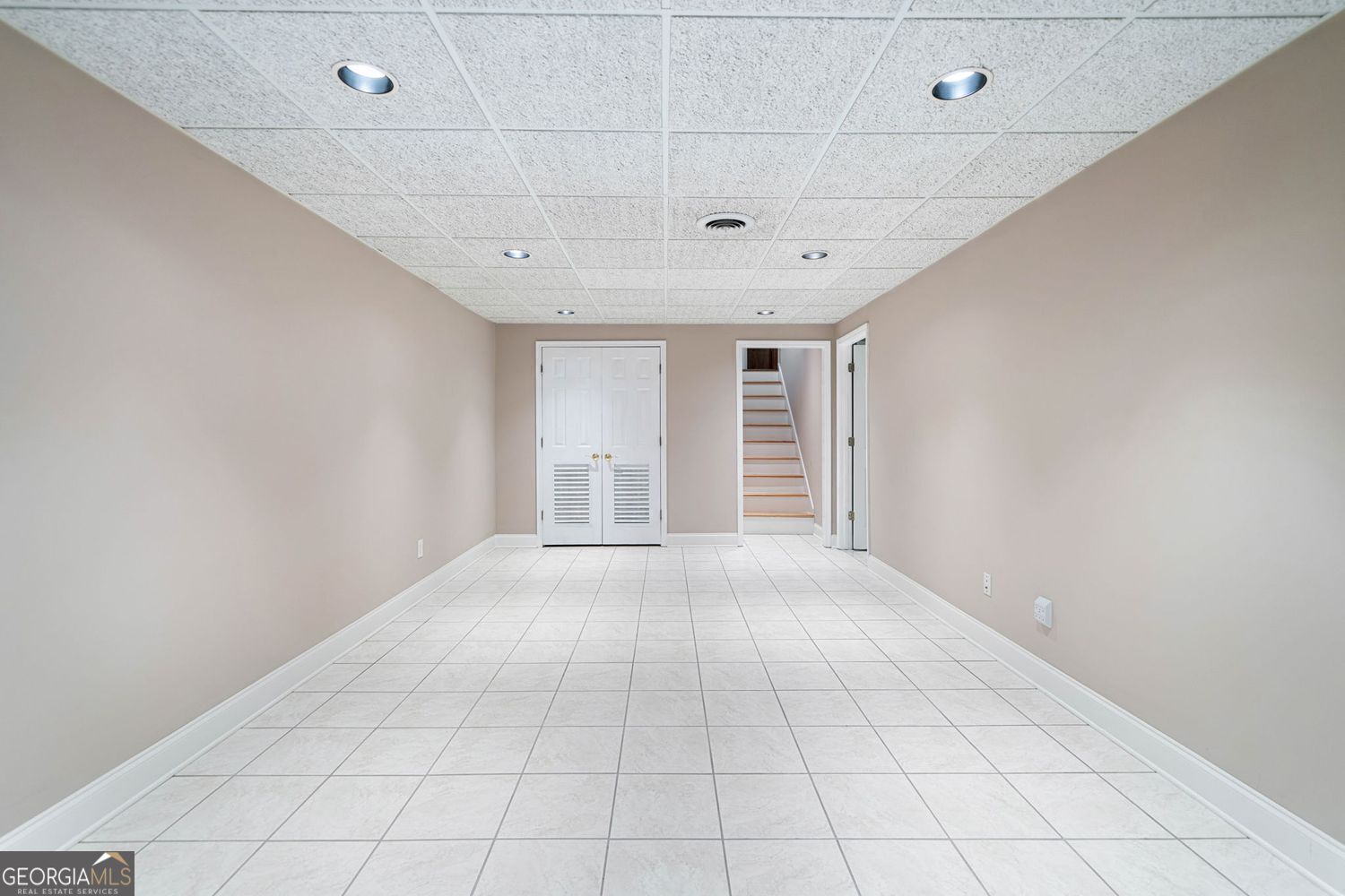 CHIMNEY SPRINGS - Residential