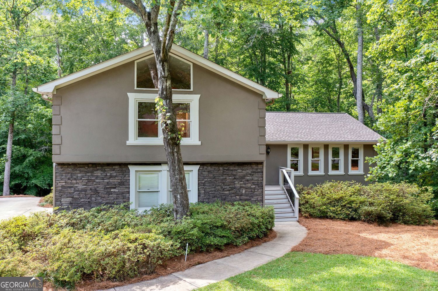 CHIMNEY SPRINGS - Residential