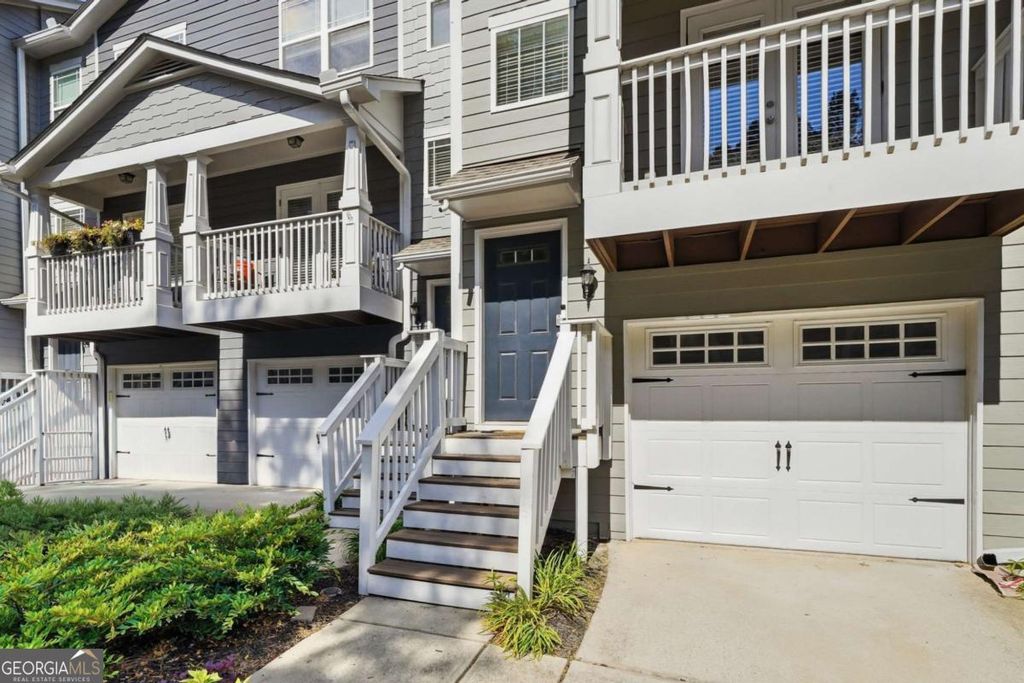 Photo of 1129 Liberty Parkway NW, Atlanta, GA 30318 (MLS # 10730700)