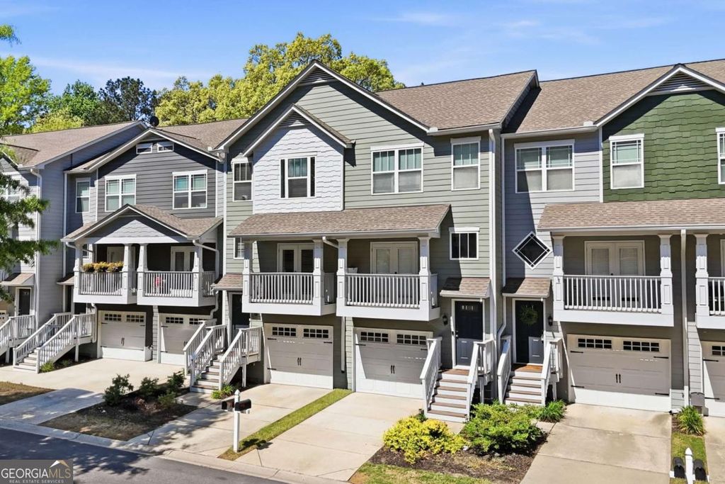 Photo of 1129 Liberty Parkway NW, Atlanta, GA 30318 (MLS # 10730700)