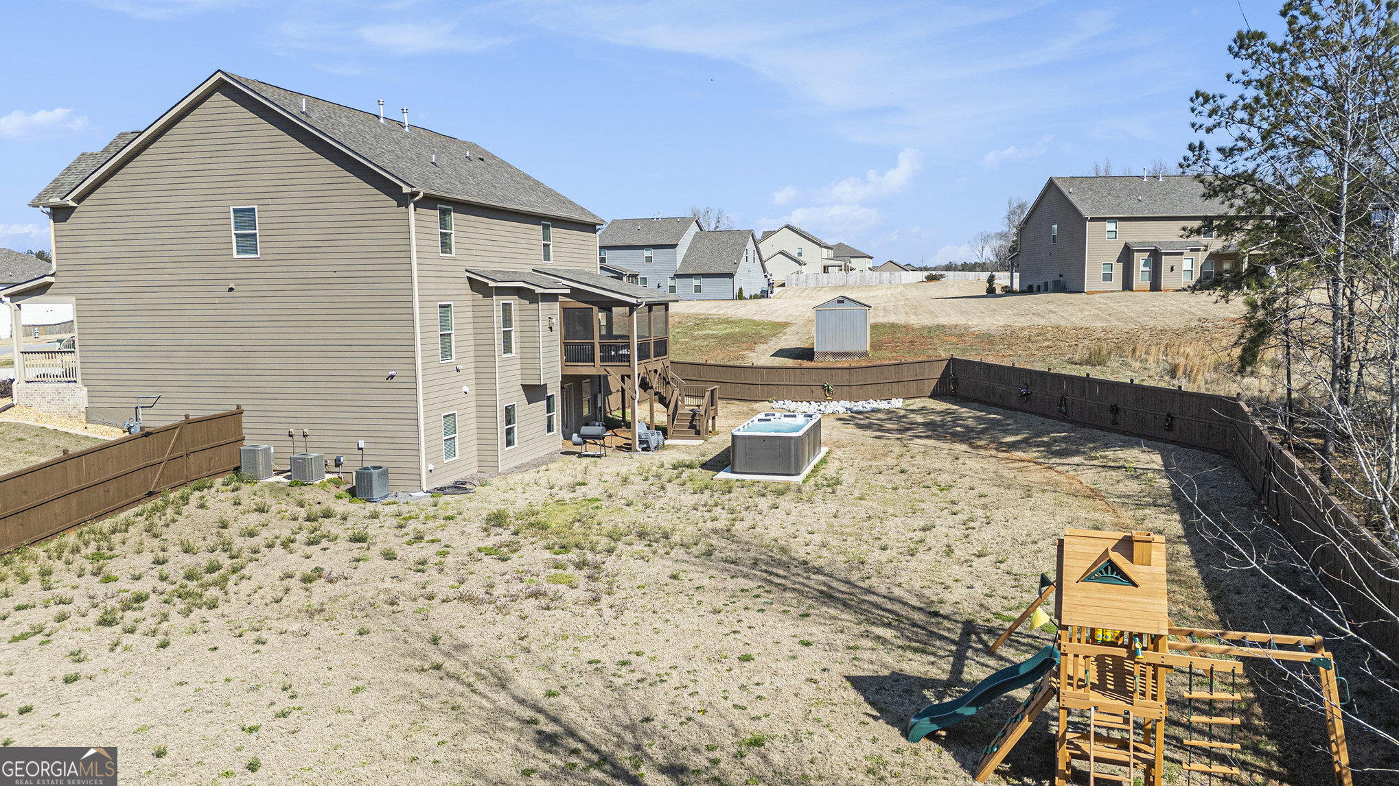 157 Donovan AVE