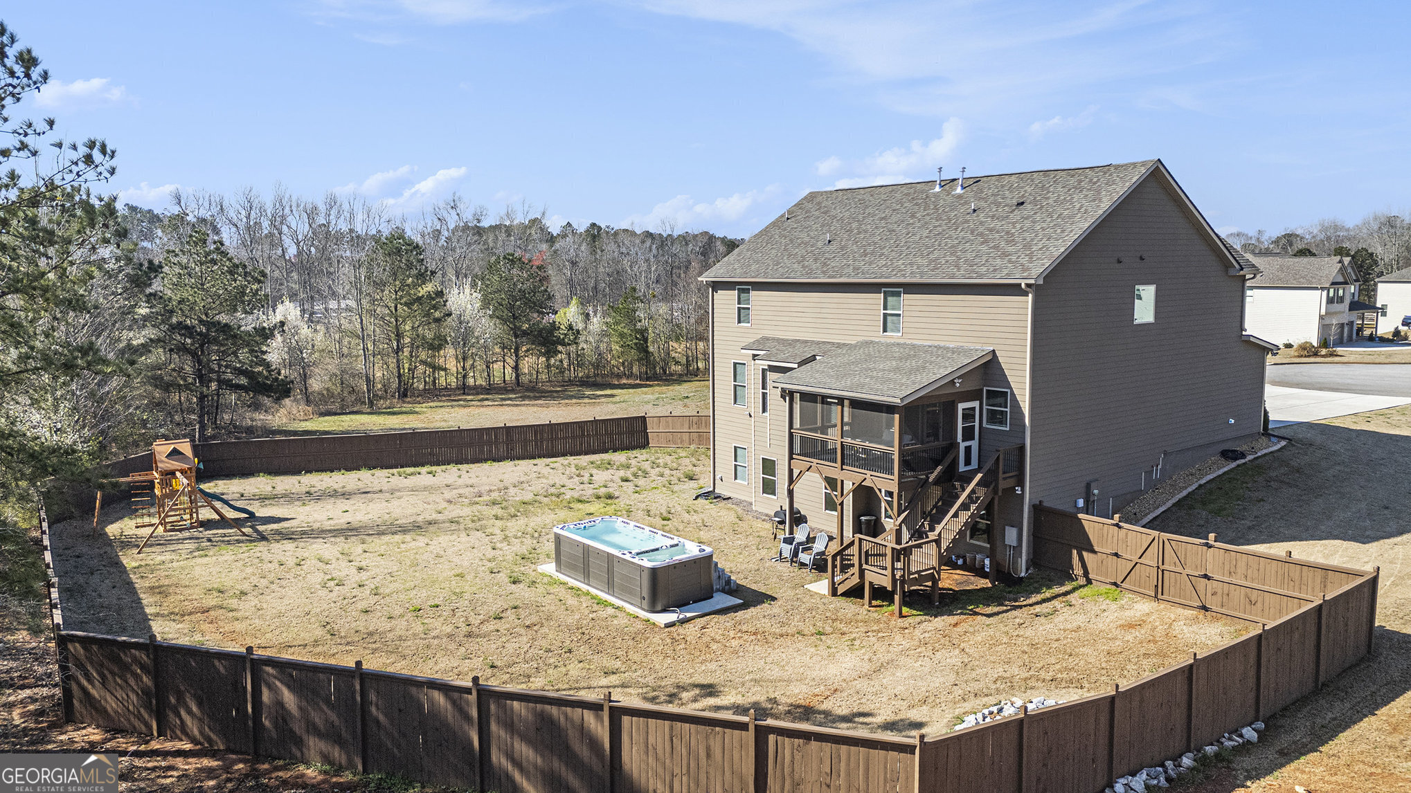 157 Donovan AVE