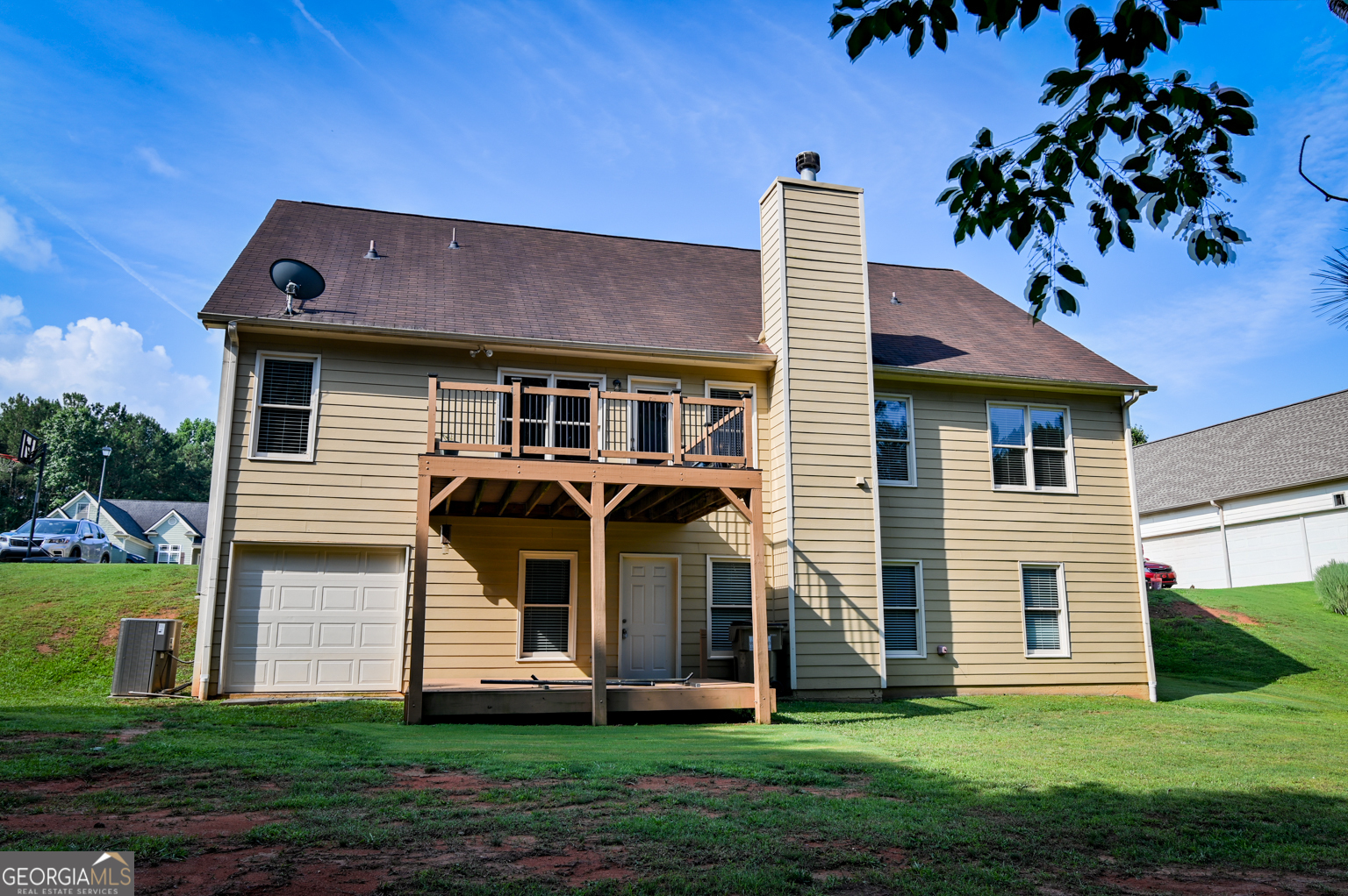 725 Lincoln DR