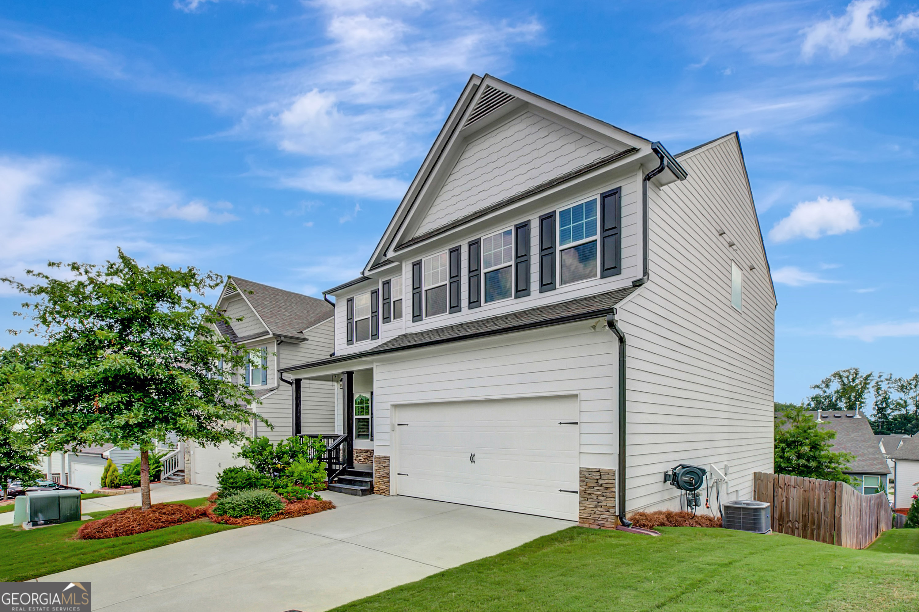 163 Macalester DR
