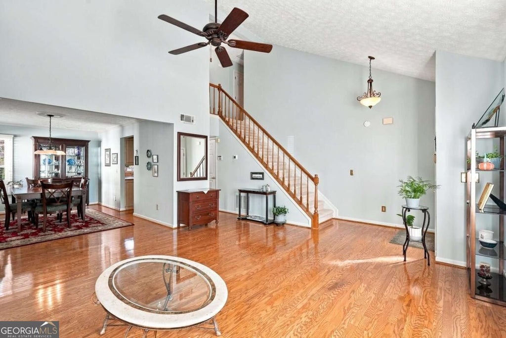 Photo of 3310 Summer View Drive, Johns Creek, GA 30022 (MLS # 10882555)