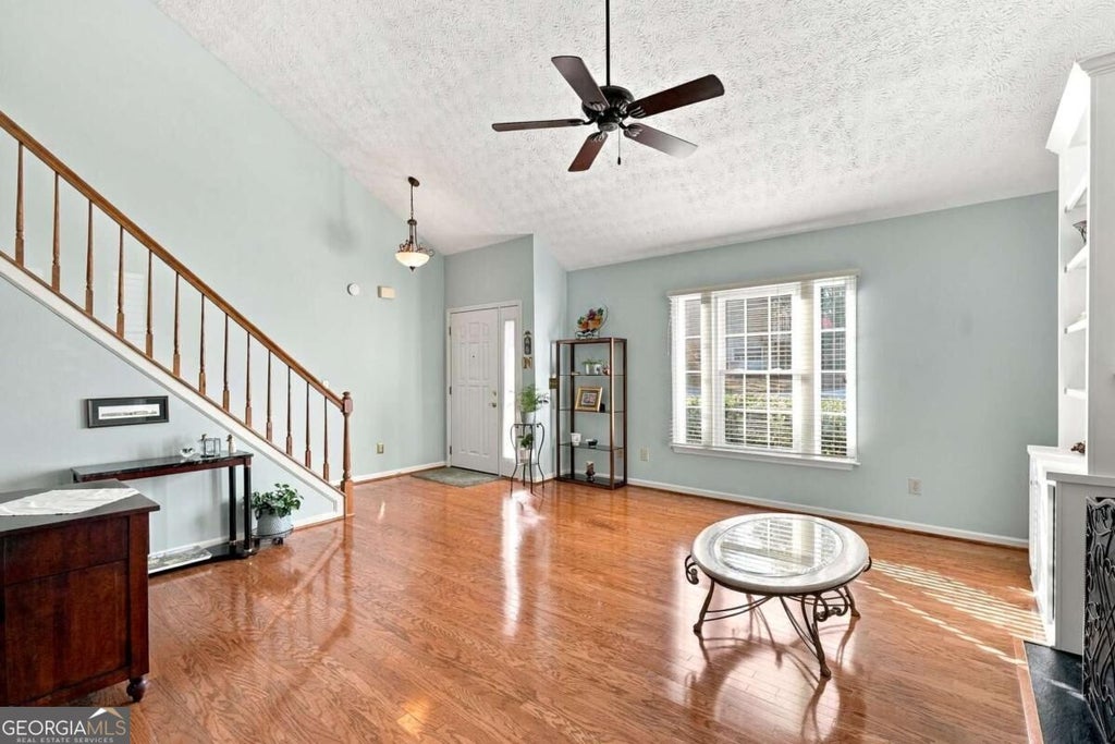 Photo of 3310 Summer View Drive, Johns Creek, GA 30022 (MLS # 10882555)