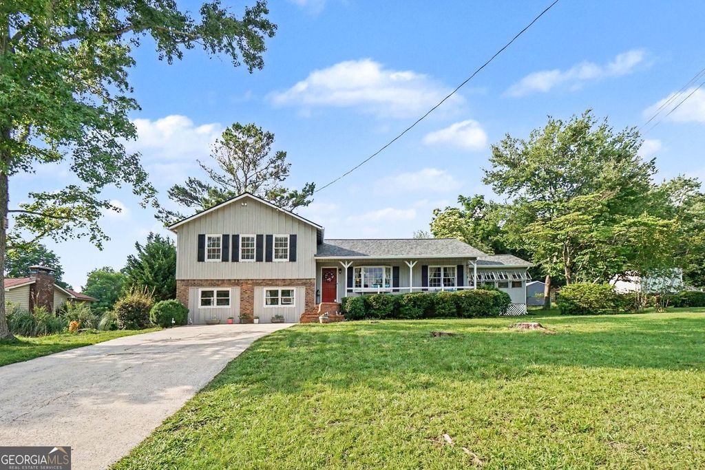 Photo of 1117 Malibu Drive, Marietta, GA 30066 (MLS # 10786815)