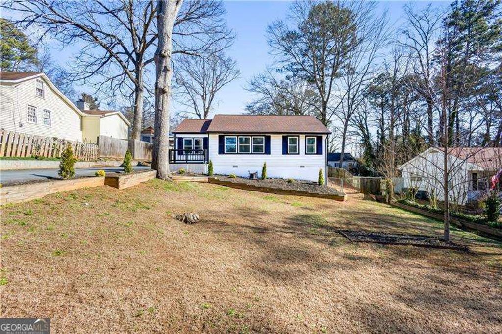 Photo of 2029 Benson Avenue SE, Smyrna, GA 30080 (MLS # 10694734)