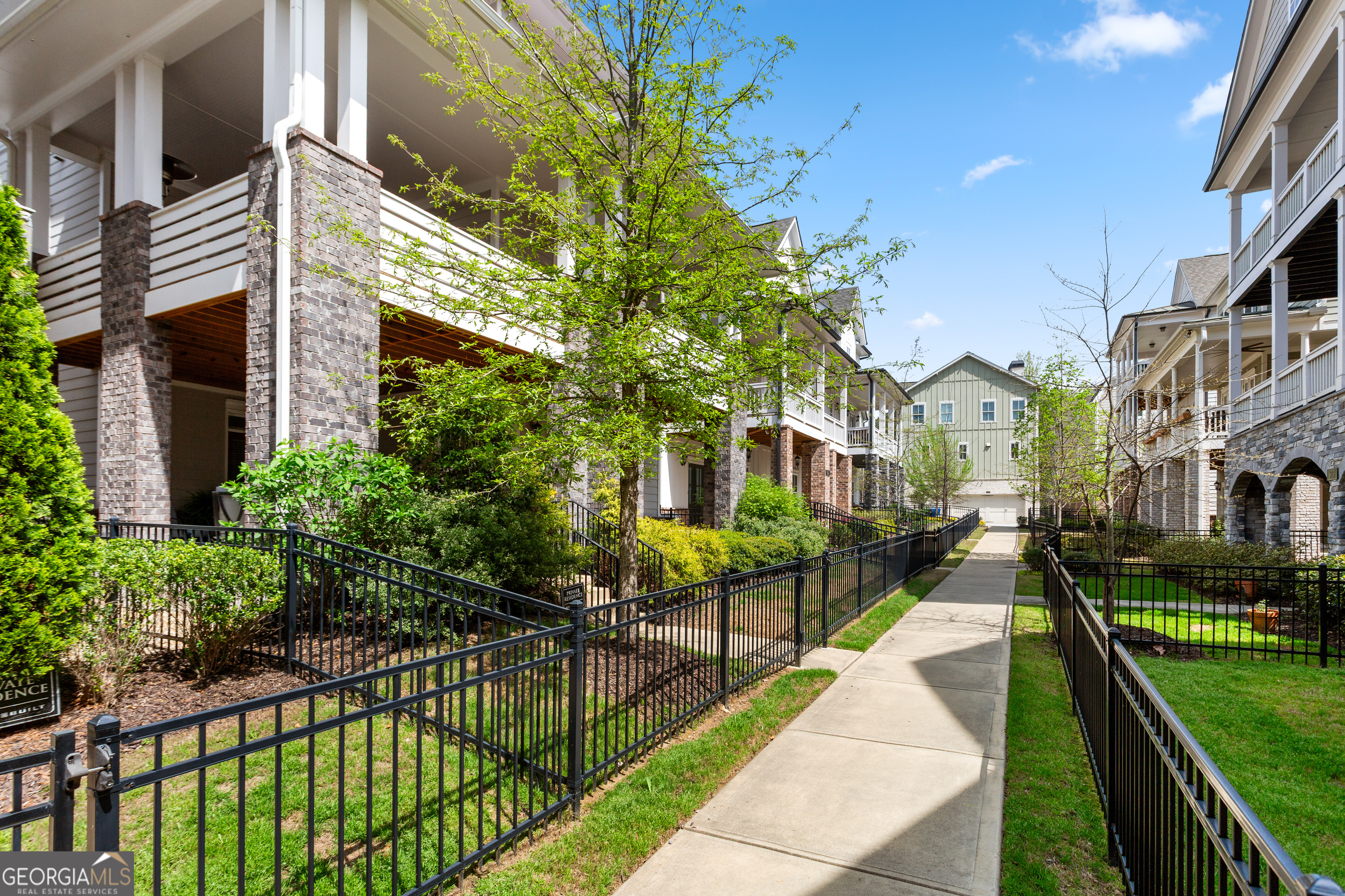 914 Martin ST NW