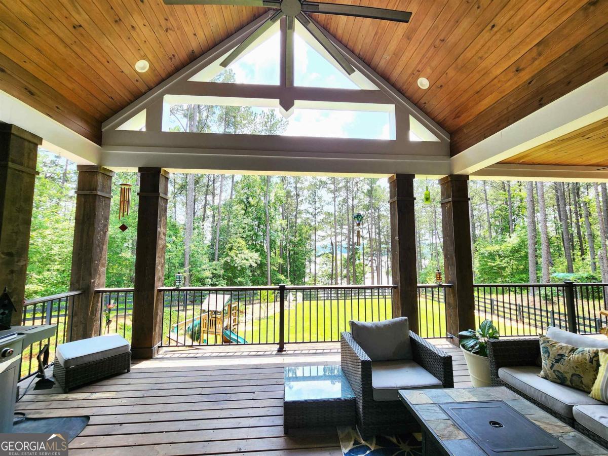 1090 Forest HTS