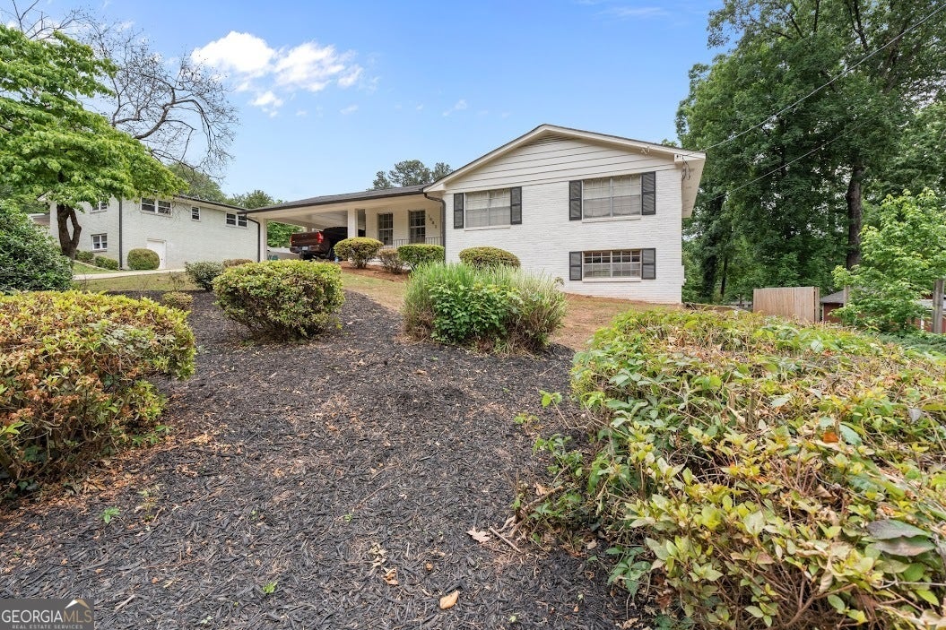 1083 Amelia DR SW