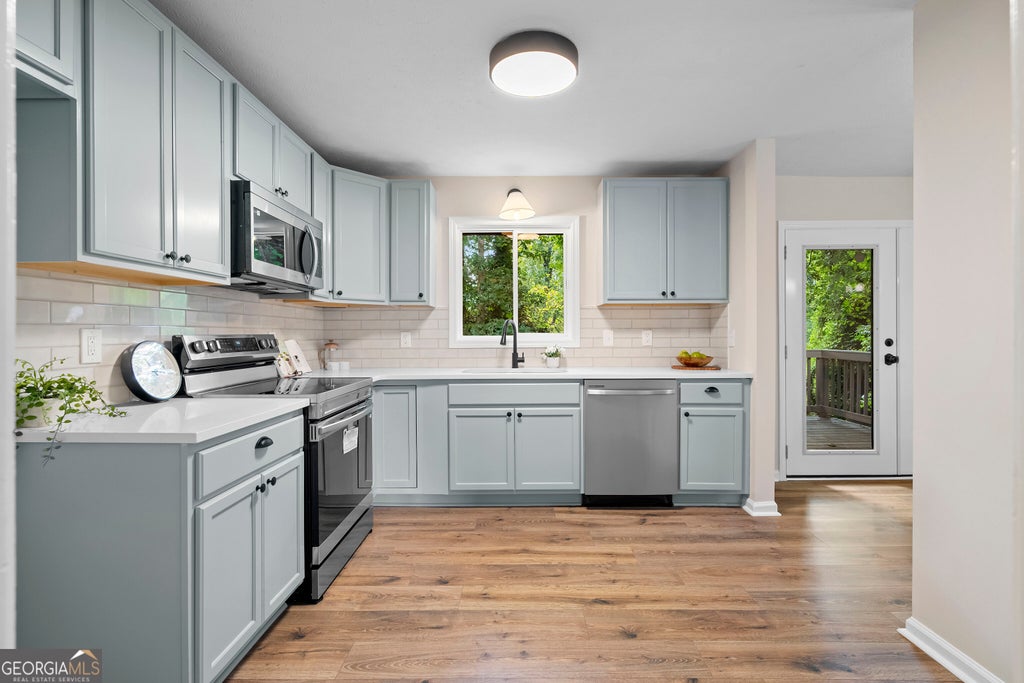 Photo of 1197 Wynbrook Road SW, Marietta, GA 30008 (MLS # 10848337)