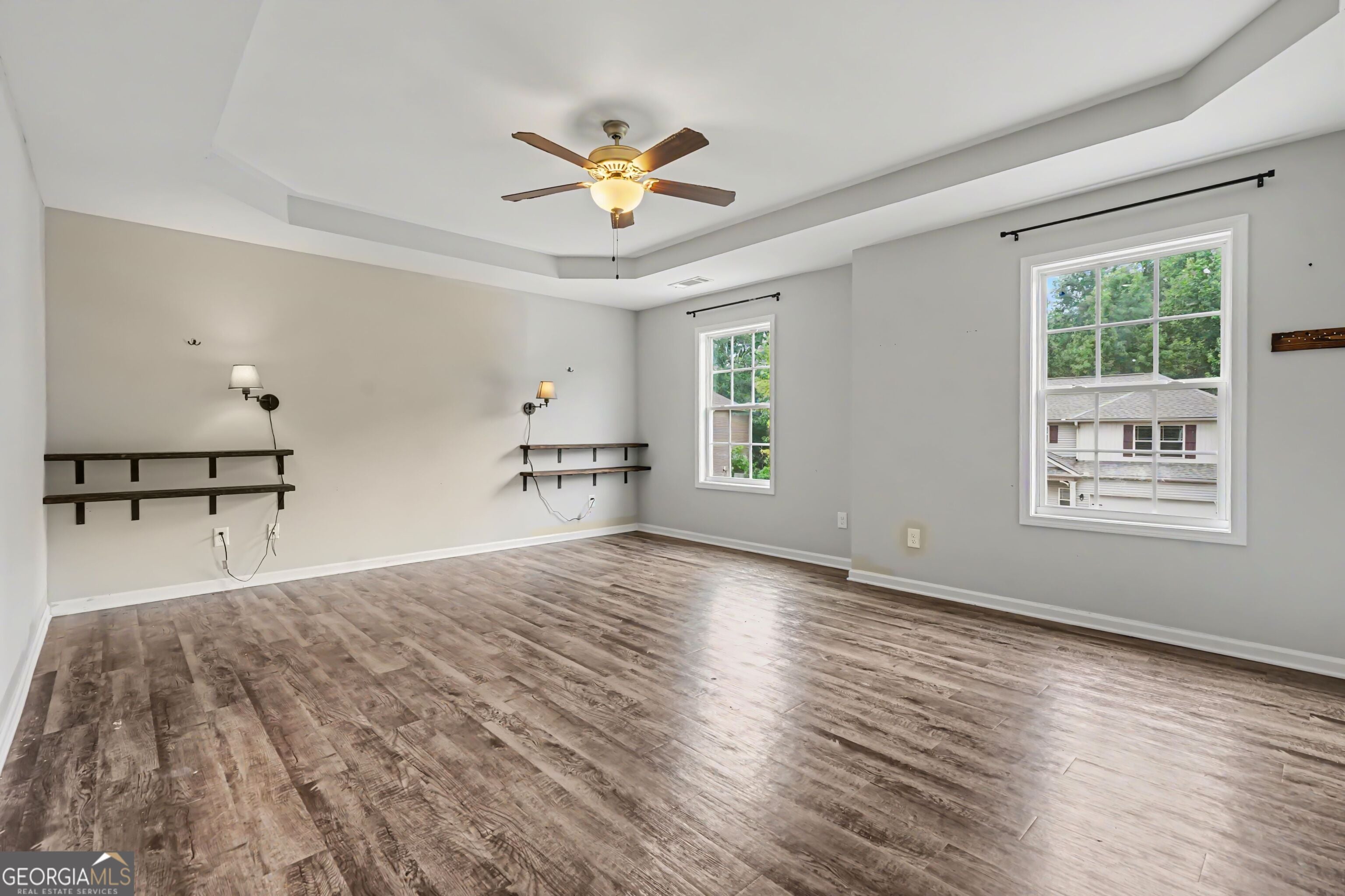 734 Dawn PL