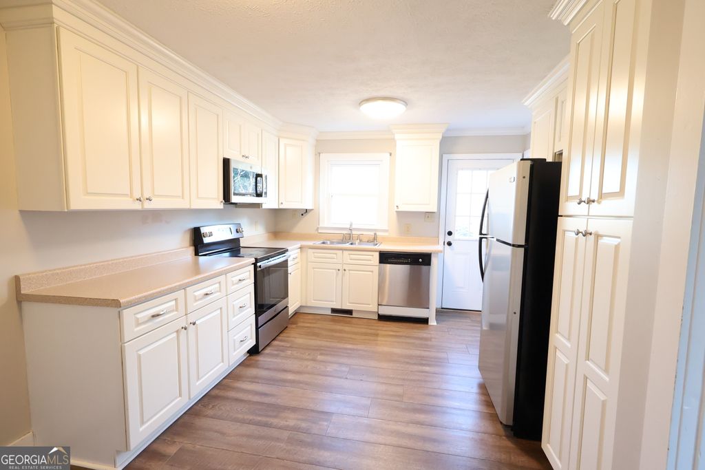 Photo of 1985 Briarcliff Road #A3, Milledgeville, GA 31061 (MLS # 10688004)