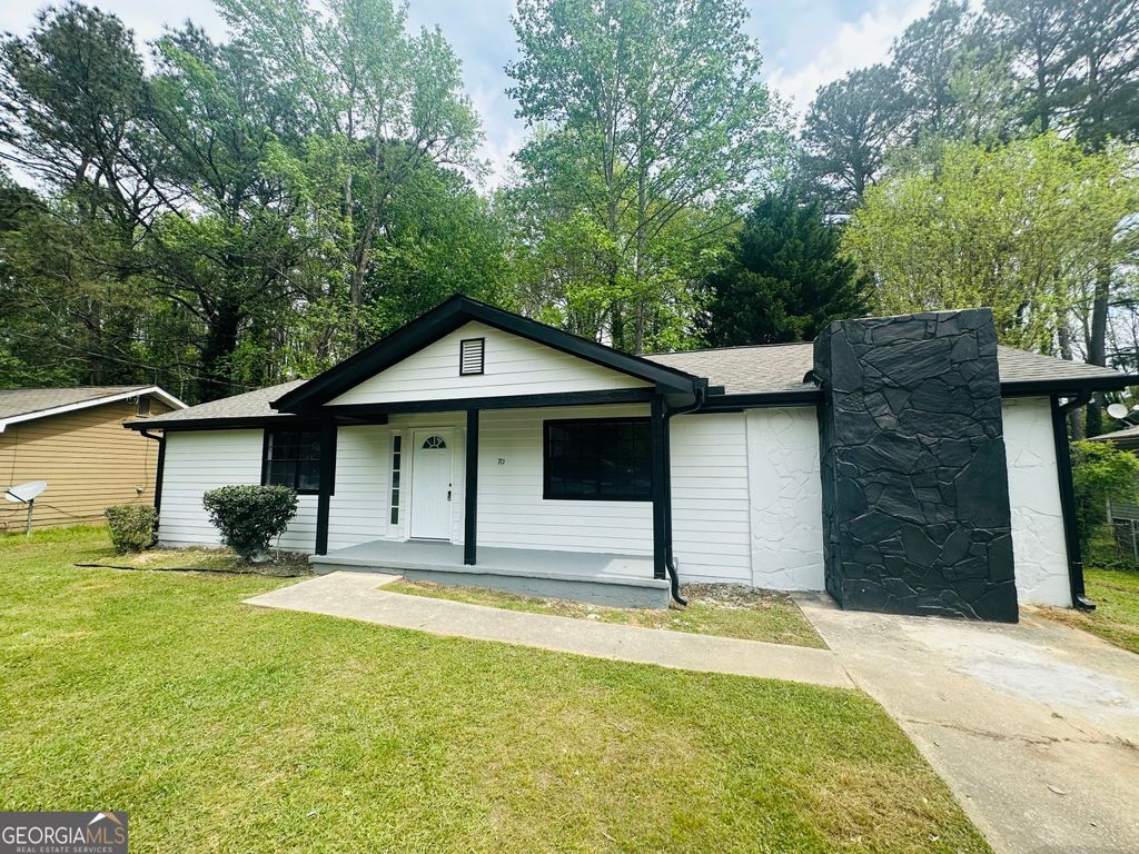 Photo of 70 Darwin Drive, Jonesboro, GA 30238 (MLS # 10725212)