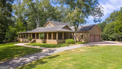 1061 Evans DR Riverdale GA 30296