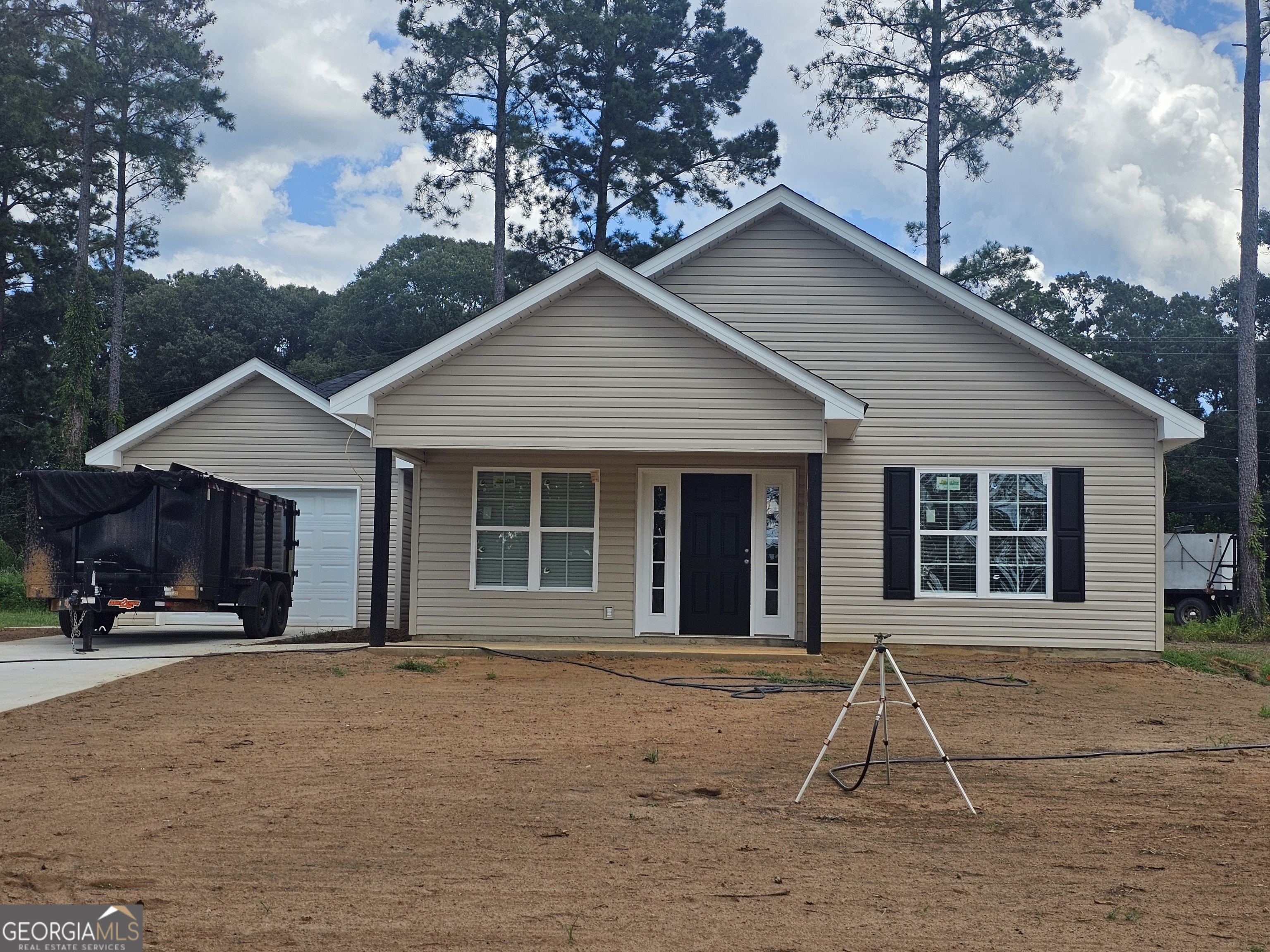 Spacious 2 bedroom home, New construction. Excellent NW Laurens location.
