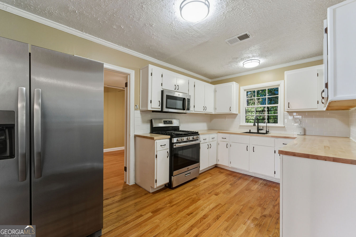 1031152527 Homes for Sale