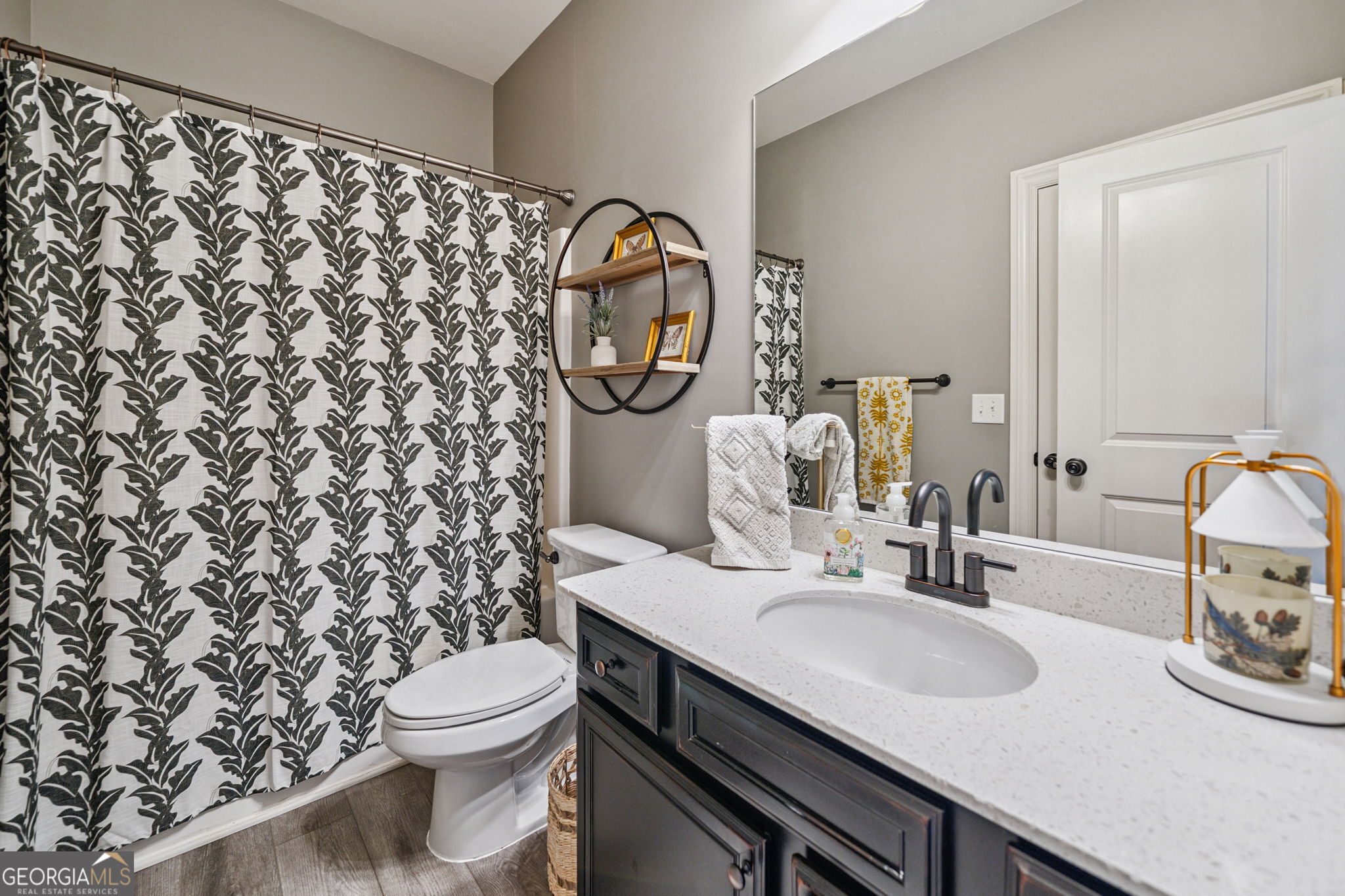 Alpharetta, Georgia 30005, United States, 5 Bedrooms Bedrooms, ,4 BathroomsBathrooms,Residential,Active,175266