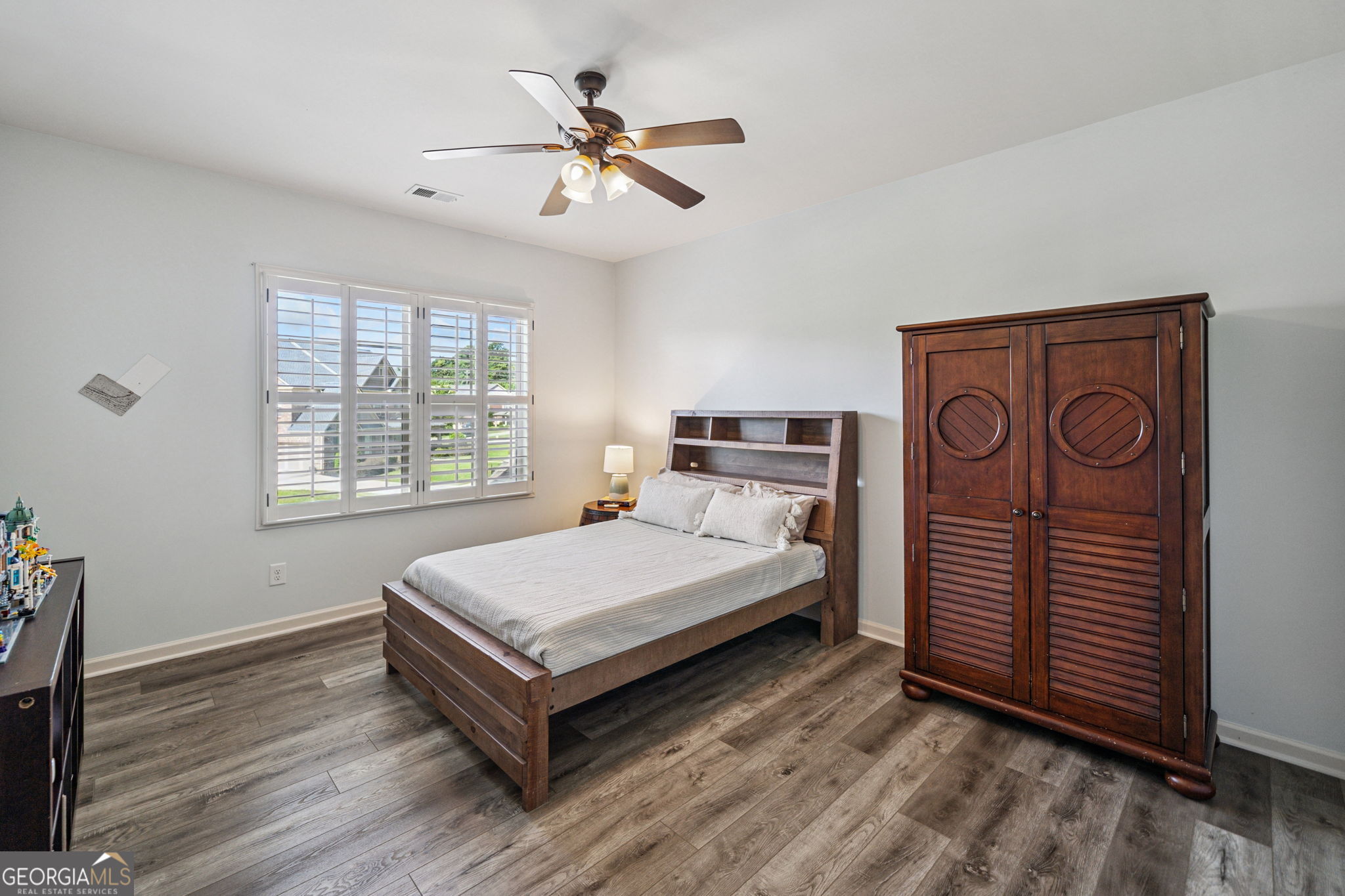 Alpharetta, Georgia 30005, United States, 5 Bedrooms Bedrooms, ,4 BathroomsBathrooms,Residential,Active,175266