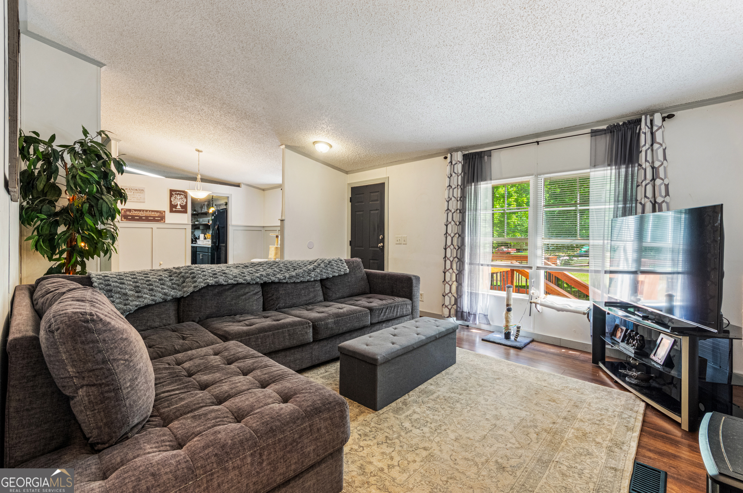 553 Pleasant Acres DR