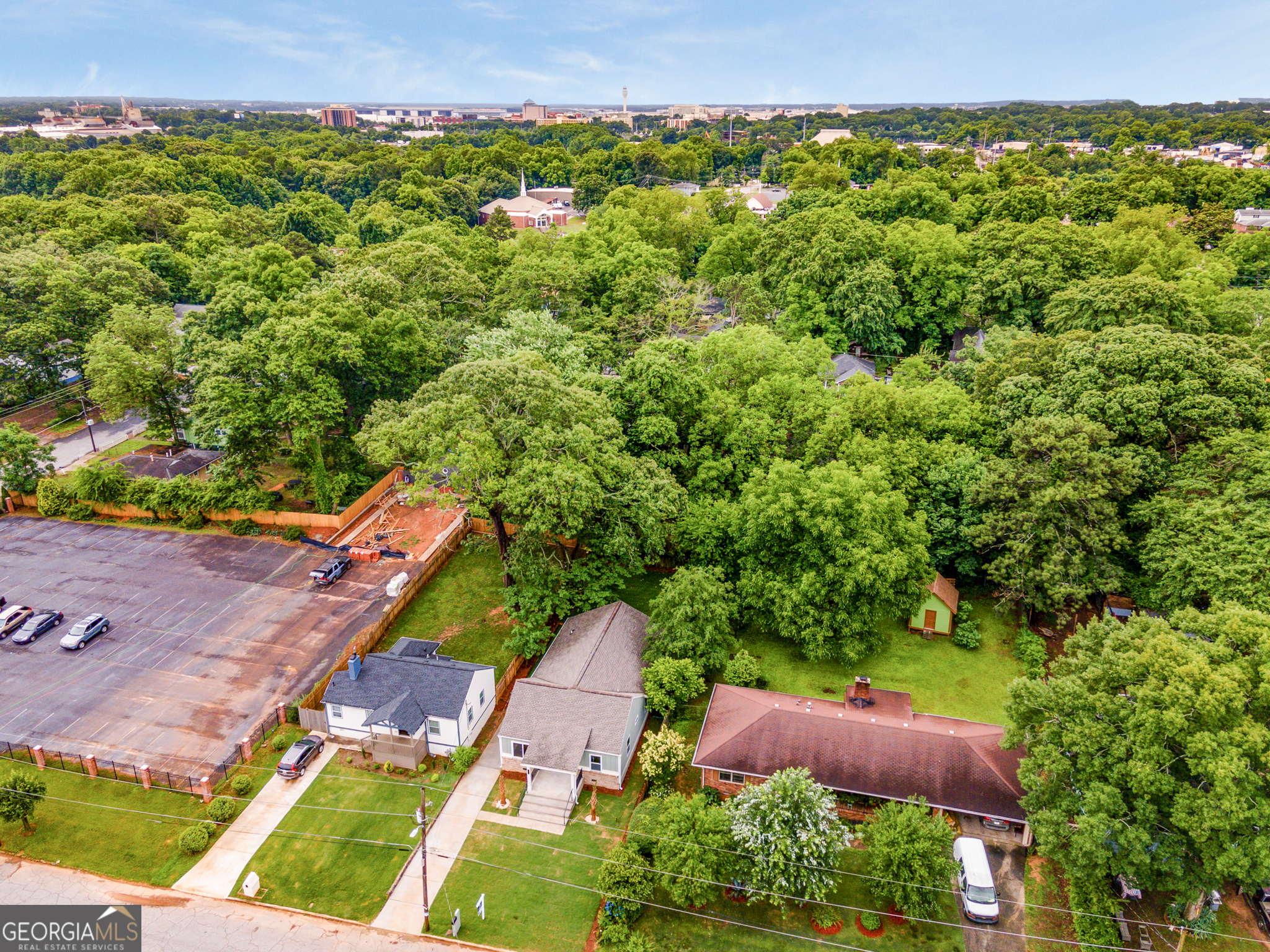 E Washington Ave - Residential