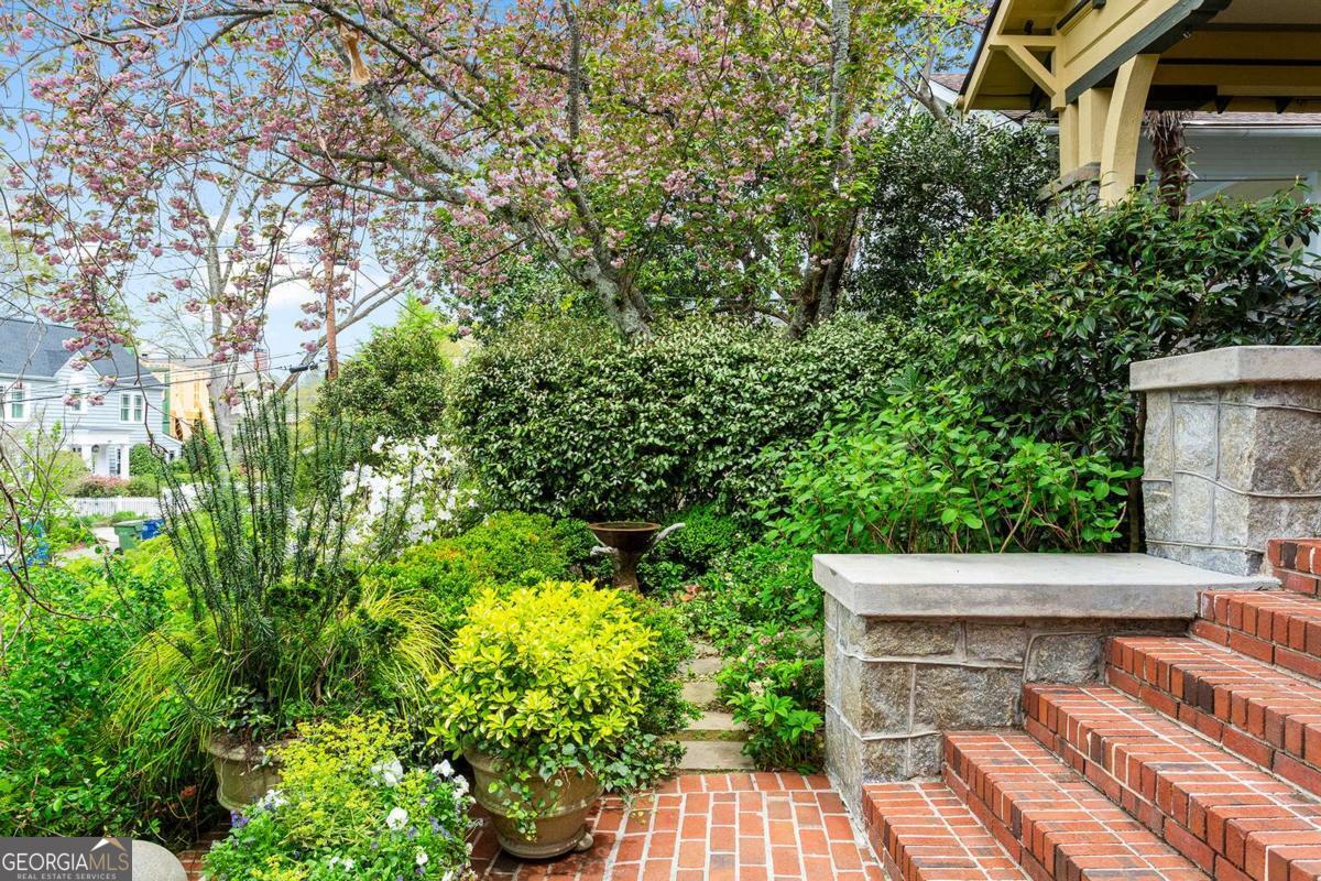 171 Westminster DR NE