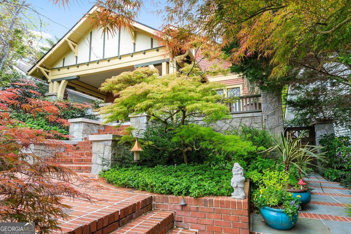 171 Westminster DR NE