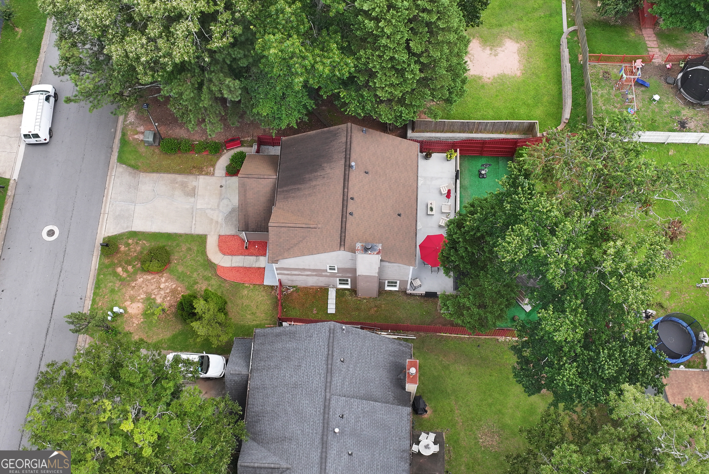 914 Wenham LN