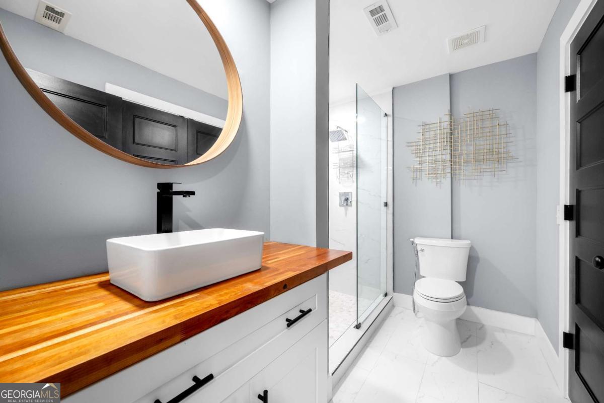 VARIATIONS - Residential