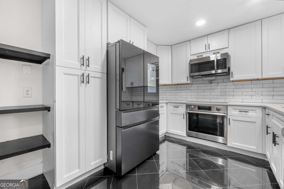 VARIATIONS - Residential