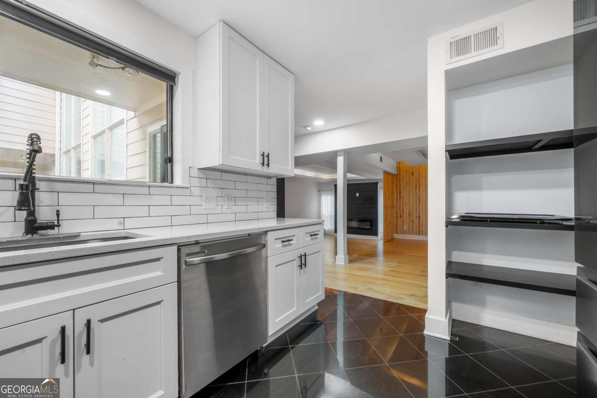 VARIATIONS - Residential