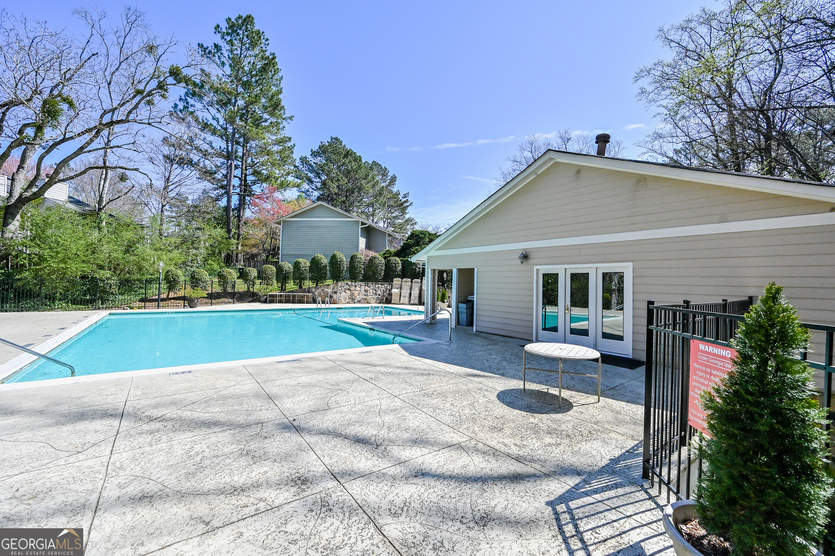 VARIATIONS - Residential