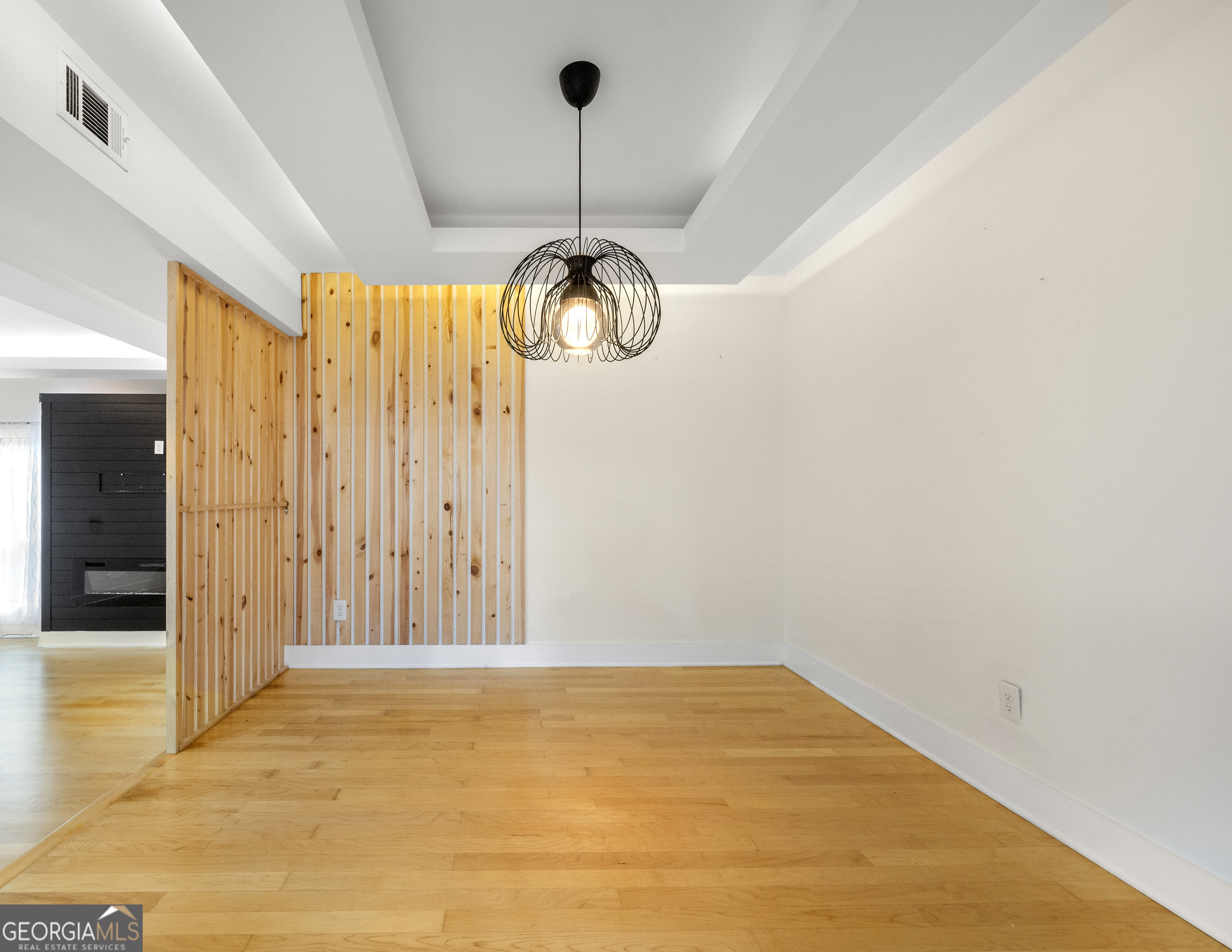 VARIATIONS - Residential