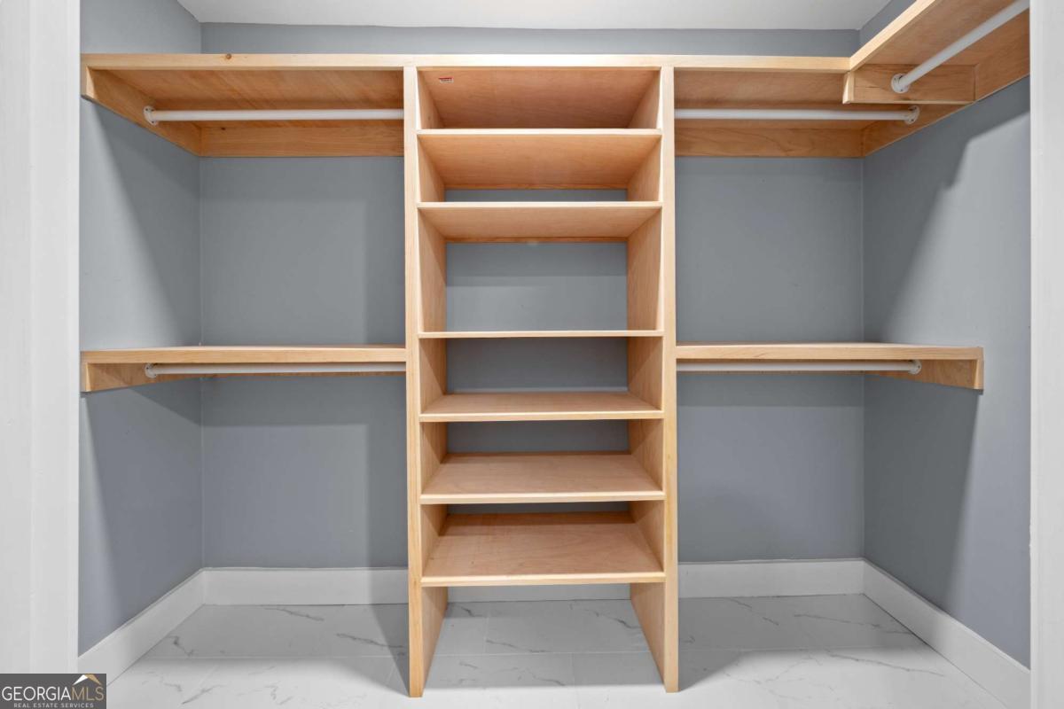 VARIATIONS - Residential