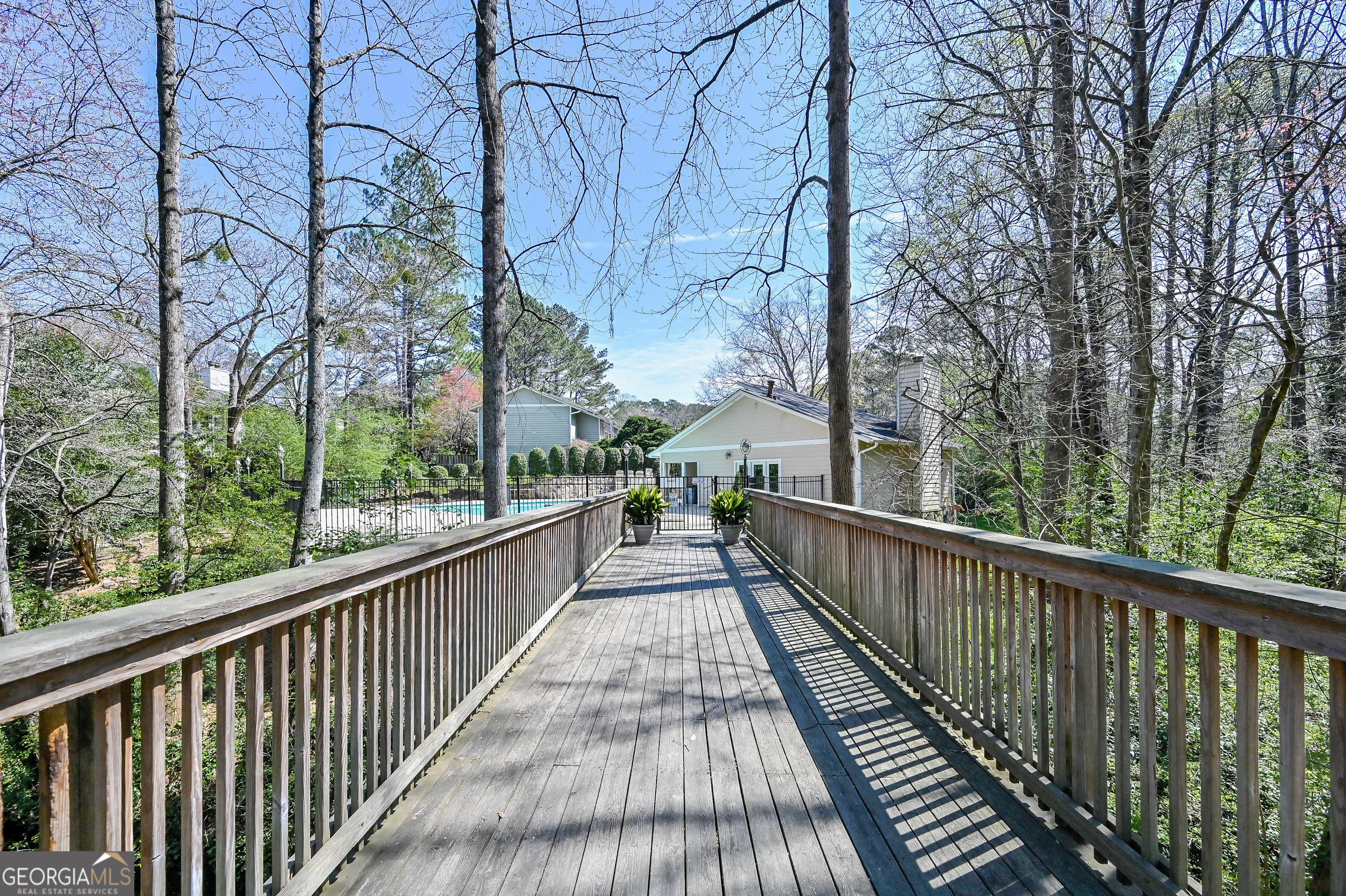 VARIATIONS - Residential