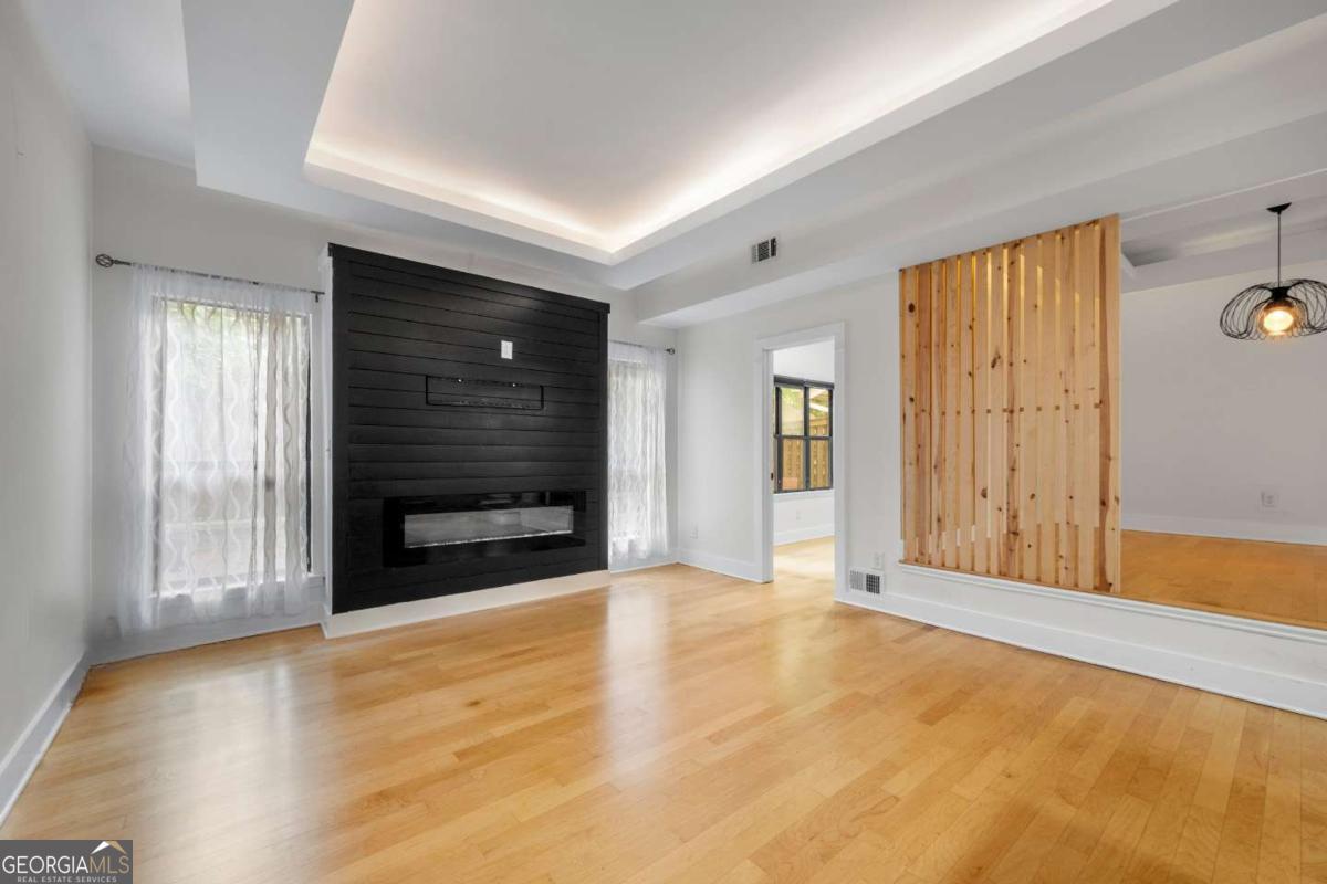 VARIATIONS - Residential