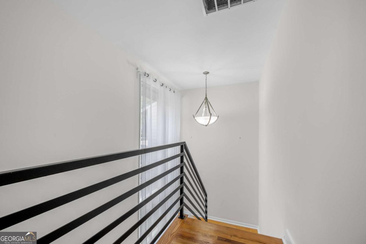 VARIATIONS - Residential