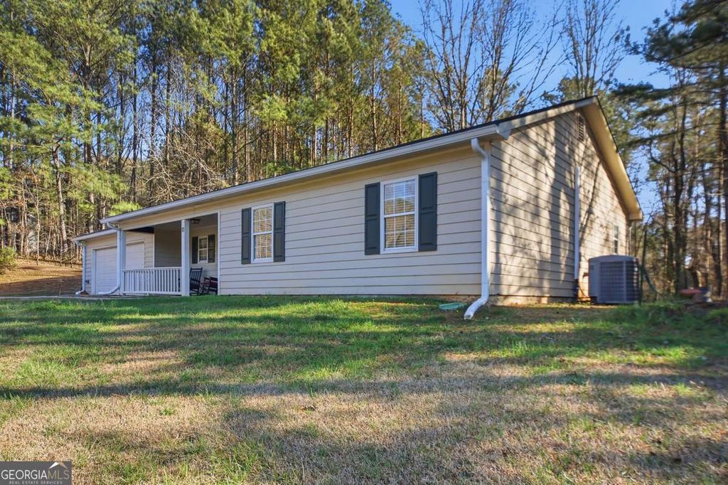 Photo of 10 Stoneview Circle, Covington, GA 30016 (MLS # 10701920)